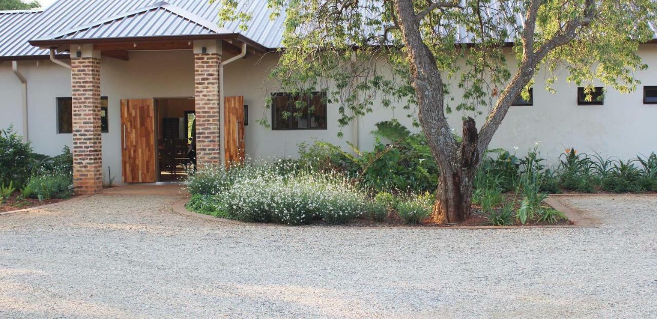 Esther'S Country Lodge Hekpoort Exterior photo